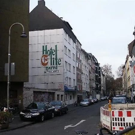 Gasthuis Elite An Der Universitaet 2*