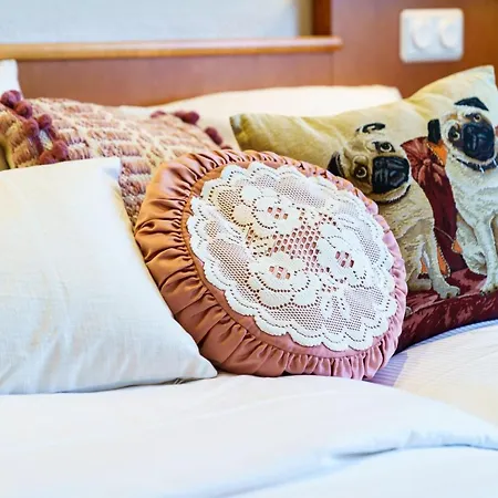 Tante Alma's Koelner Hotel 3*
