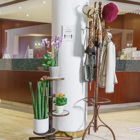 Hotel Tante Alma's Koelner Cologne