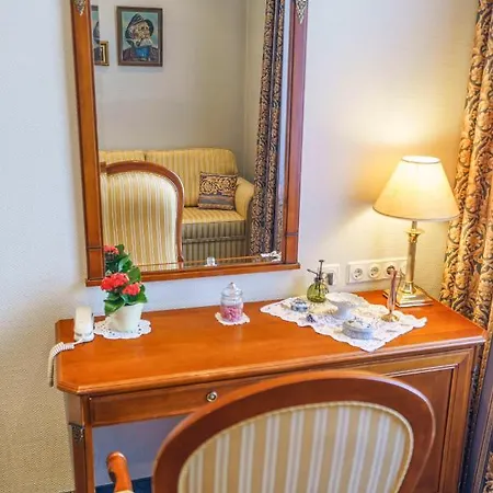 Hotel Tante Alma's Koelner Cologne