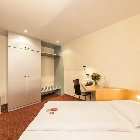 Select Silence Garden Hotel 4*