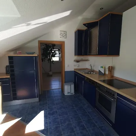 Dachgeschoss Feriewohnung Fuer Zwei Кёльн