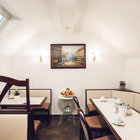 Domblick Garni Hotel 3*