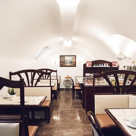 Domblick Garni Hotel