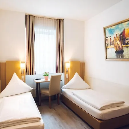 Domblick Garni Hotel 3*