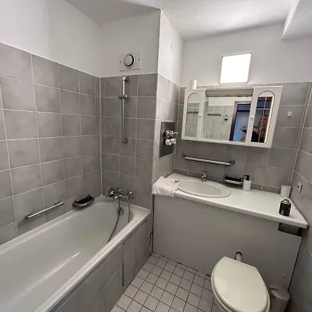Apartamento Moeblierte Im Herkules Neuehrenfeld *