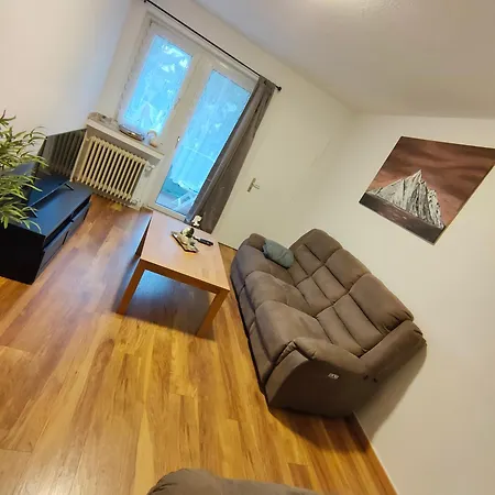 Large - Modern & Fully Equipped - Near Fair * 科隆