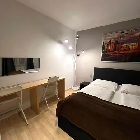Ξενοδοχείο Altstadthotel Hayk Am Rhein 3*