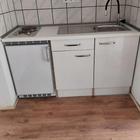 *** Comfortable 30m2 Studio Hansaring 19 *** Mediapark / Messe / Dom *