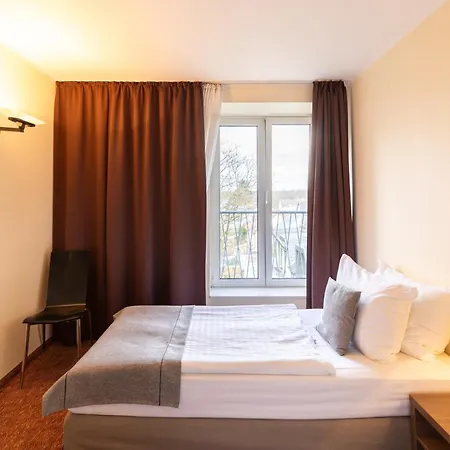 Select Silence Garden Hotel 4*