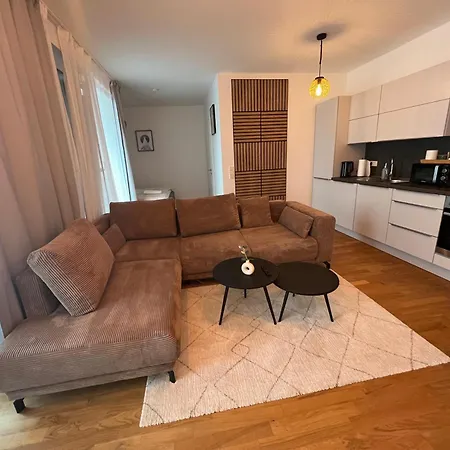 Apartment Queens Peak Köln