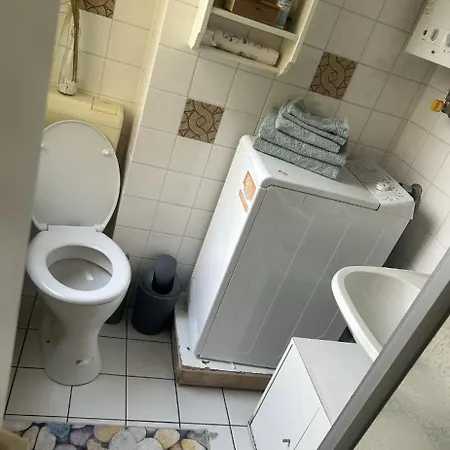 Kleine Gemuetliche Wohnung, Direkt Neben Messe Und Lanxess Arena Daire Köln