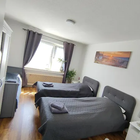 Large - Modern & Fully Equipped - Near Fair 公寓