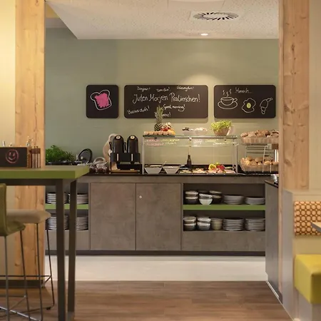 - The Niu, Mill Muelheim, An Ihg Cologne