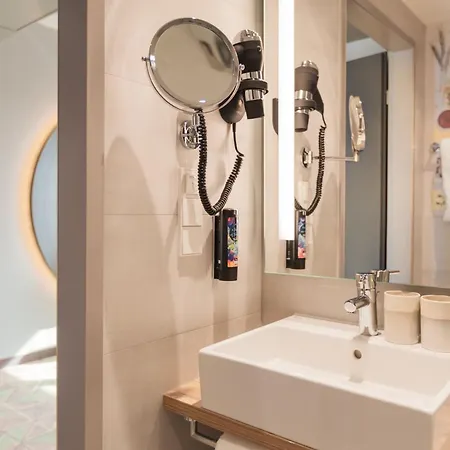 - The Niu, Mill Muelheim, An Ihg 3*