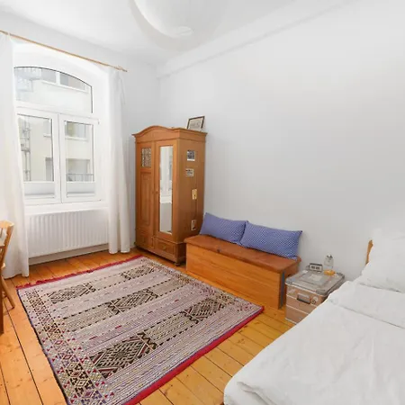 Ruhiges Altbau-apartment In Bester Lage Apartment Köln