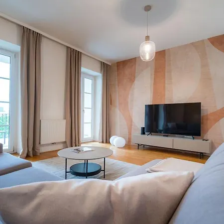 Design Altstadt Sued * Keulen