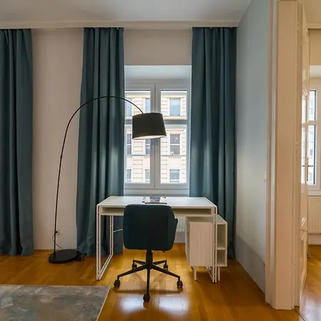 Design Altstadt Sued * Keulen