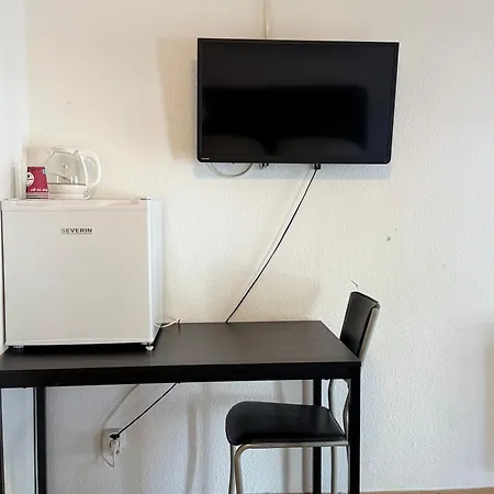 Garni Emir Kolín nad Rýnem