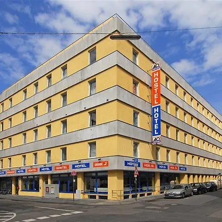 Hotel A&o Neumarkt 2*