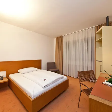 Select Silence Garden Hotel 4*