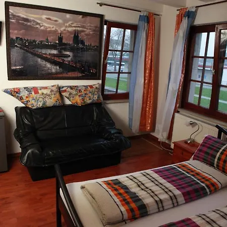 Haus Enteresan Кёльн