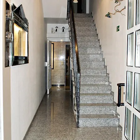 فندق Moji Sieversstrasse 2*