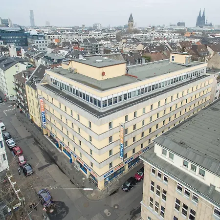 A&o Neumarkt Hotel 2*