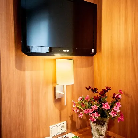 Domblick Garni Hotel Cologne