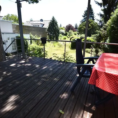 Nyaraló Zeitwohnen Im Schonem Haus Mit Grosser Terrasse In Koln-rath