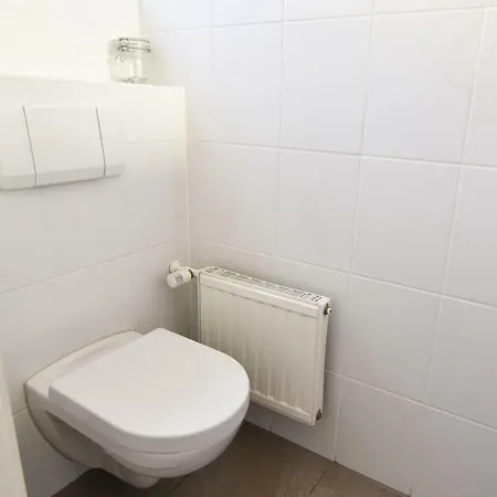 Nyaraló Zeitwohnen Im Schonem Haus Mit Grosser Terrasse In Koln-rath *