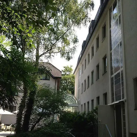 Select Silence Garden 4* Cologne
