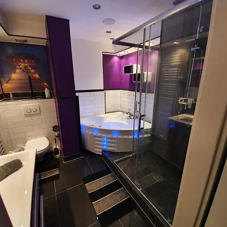 Sinuessa Homestay *