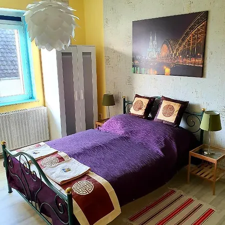 Bed & Breakfast Stayincologne 2*