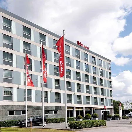 Ibis Messe Hotel 3*