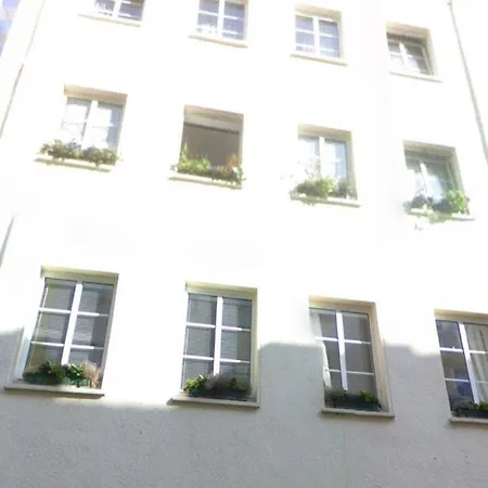 Gemutliche Mitten In