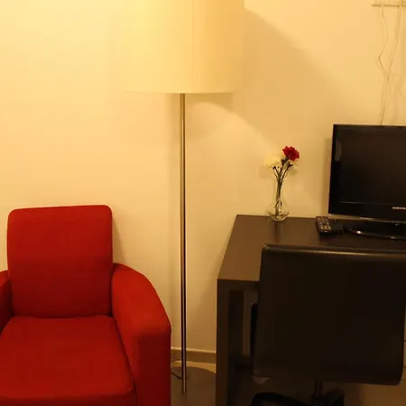 Hotel Lovely Studio West - Neues Momomotel Colónia