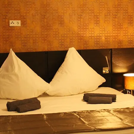 Lovely Studio West - Neues Momomotel Hotel Colónia