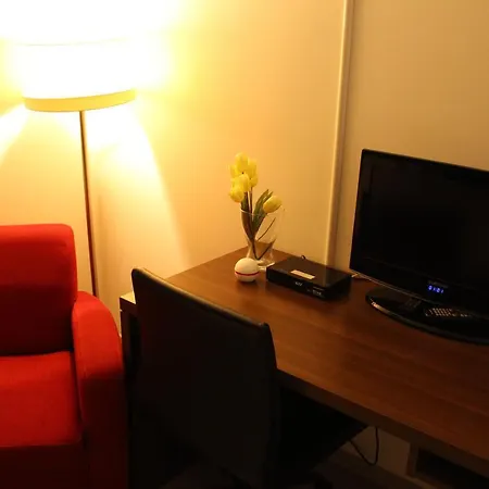 Lovely Studio West - Neues Momomotel * Colónia