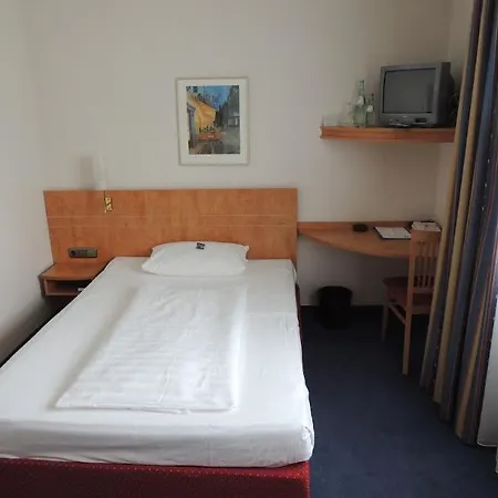 Airport Business Hotel