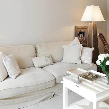 Apartament Townhouse Downtown Suites & *
