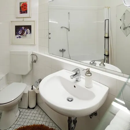 Apartament Townhouse Downtown Suites & Kolonia