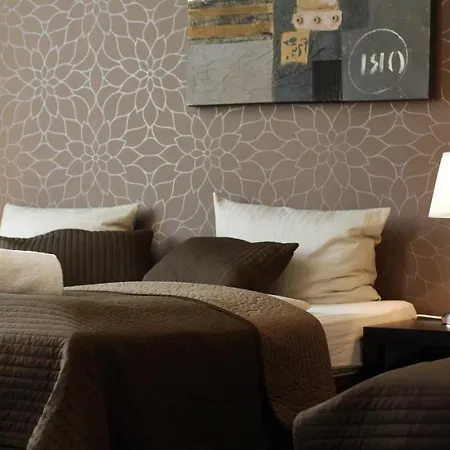 Hotel Buergerhof 3*