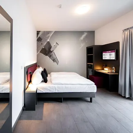 Hotel Smarty Airport - Kontaktloser Self Check-in Cologne