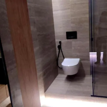 מלון Acezozla Hotel *