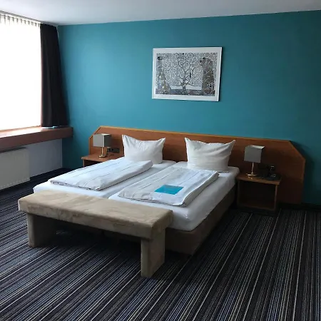 Servatius 3* Keulen