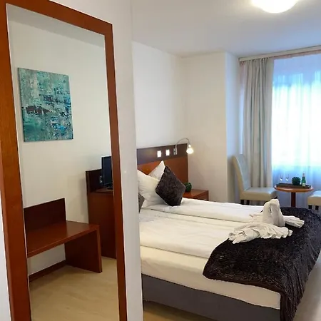 Hotel Griffin Am Neumarkt Cologne