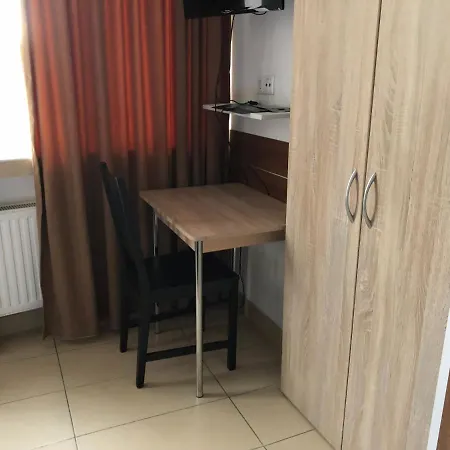 Moji 2* Köln