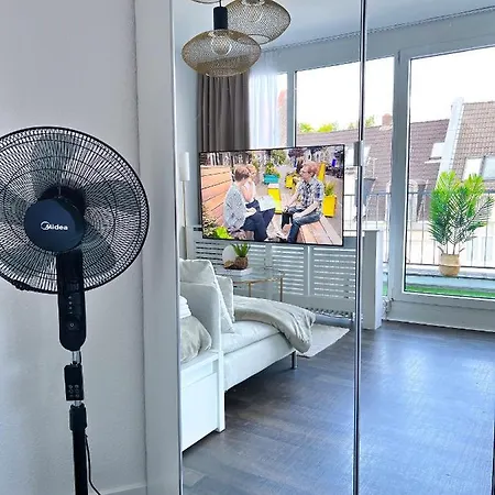 Dani Stylish Minimal Innercity Terrace Daire *