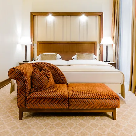 Excelsior Ernst Am Dom Hotel 5*